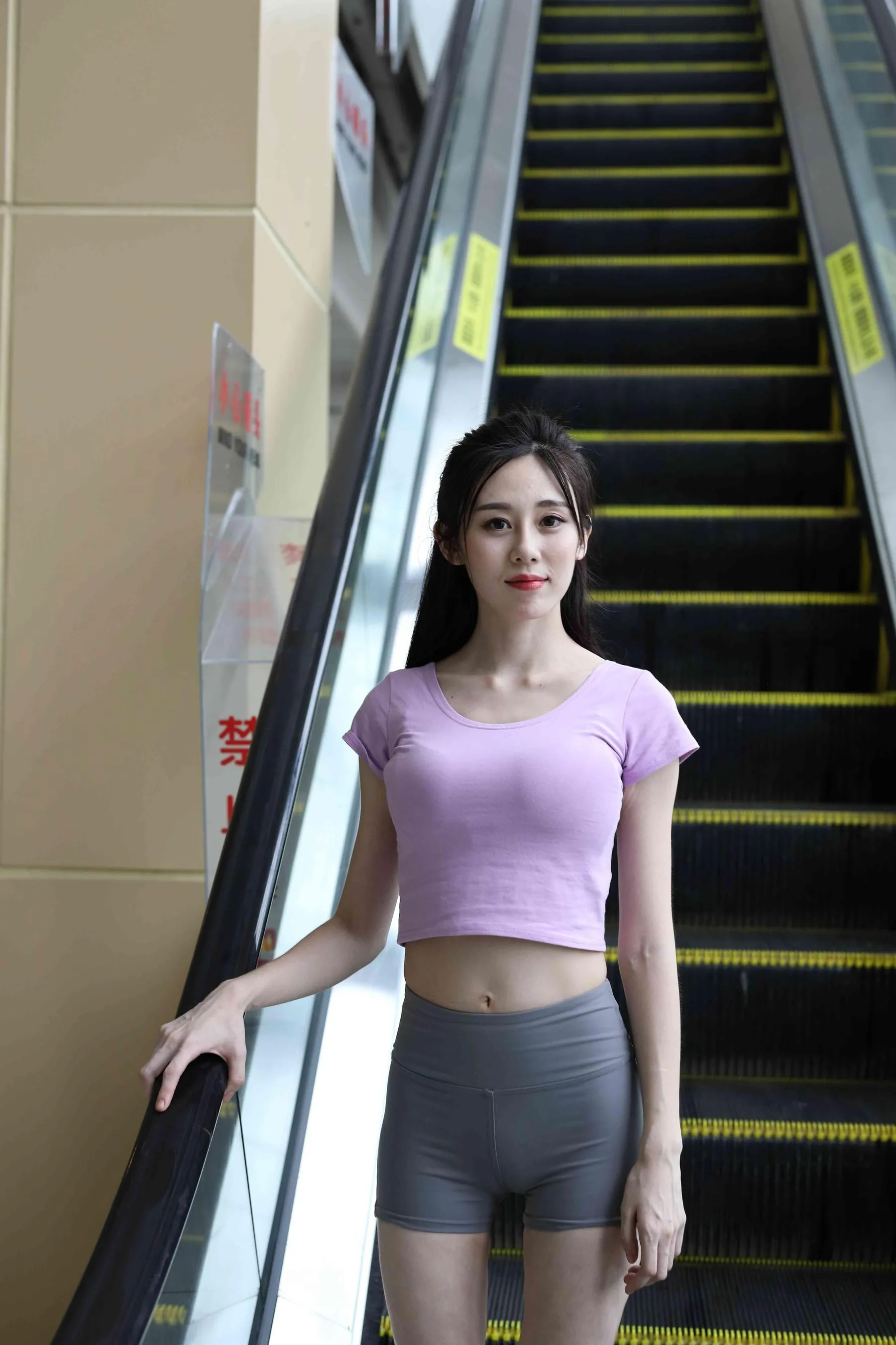 [魔镜街拍] NO.019 运动系甜美女生 [248P]插图6